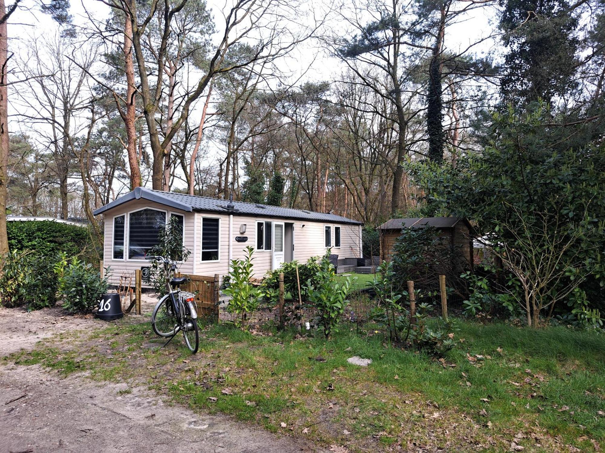 Ruim Chalet, Midden In Het Bos! ヌンスペート エクステリア 写真